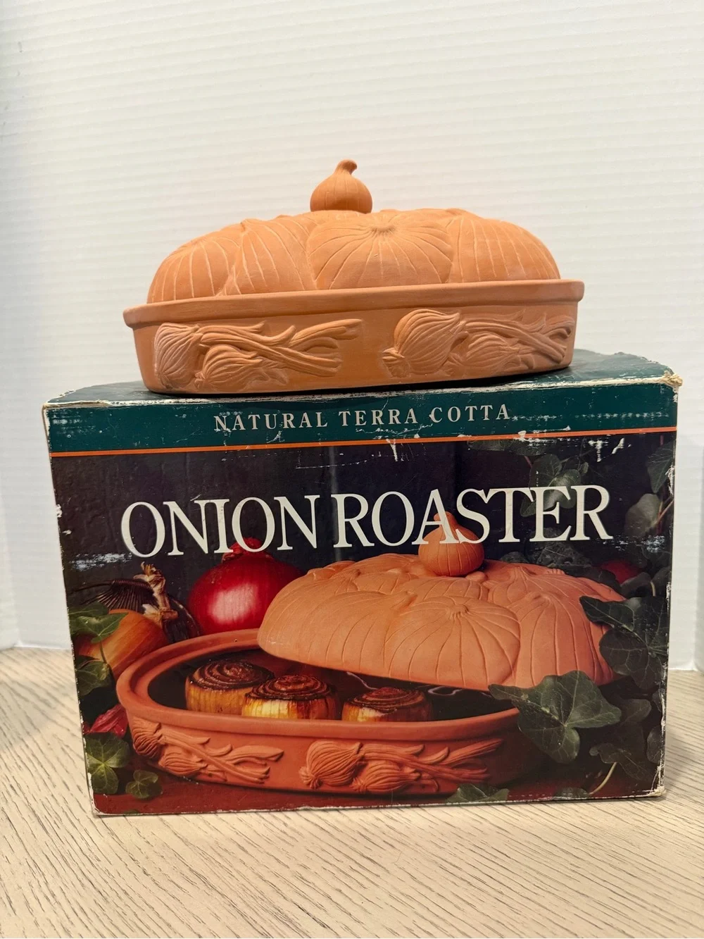 Vintage Terra Cotta Onion Roaster w Lid Boston Warehouse 1994 Clay Baker New